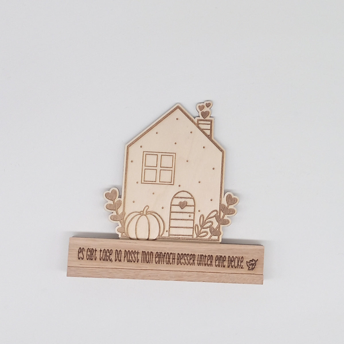 Aufsteller aus Holz Hausmotiv