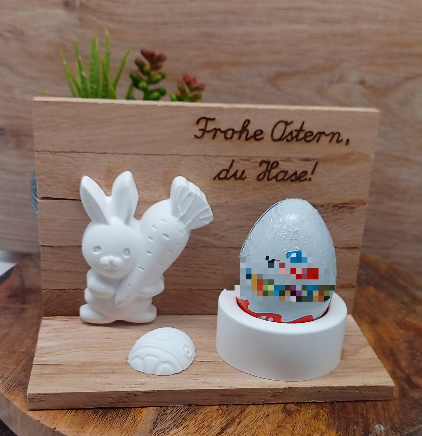 Deko Osterhase auf Holz, personalisiert