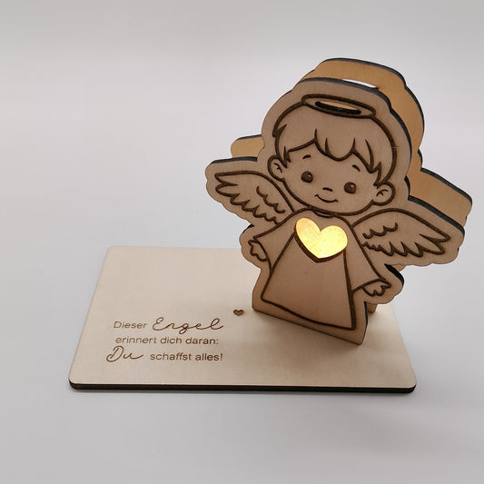 Engelsjunge aus Holz  du schaffst das