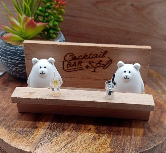 Minicocktailbar mit Dekobär