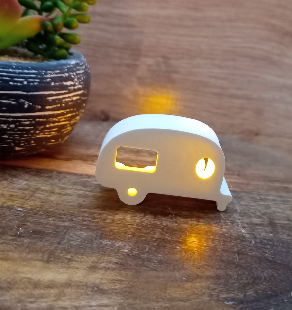 Wohnwagen 2 aus Raysin