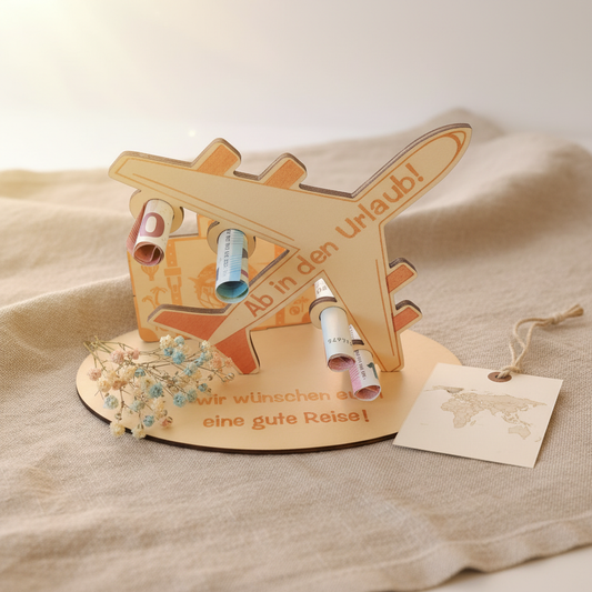 Holzflugzeug Geldgeschenk als Geschenk präsentiert auf Leinen mit Weltkarte