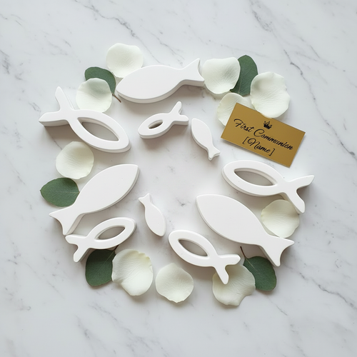 8er Set Dekofische Raysin – Flat Lay auf Marmor mit Rosenblättern