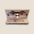 Personalisierter Brillenhalter aus Holz – praktisches Geschenk mit individueller Gravur